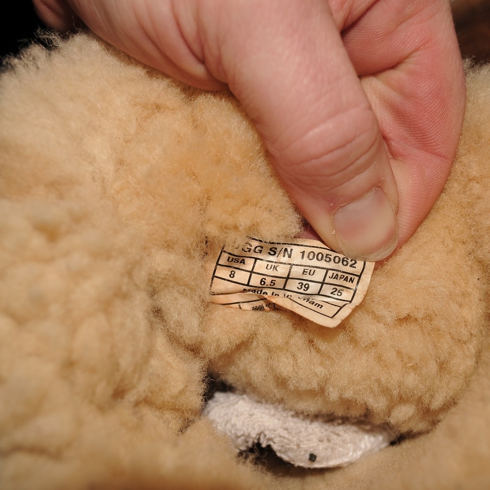 UGG Womens Bailey Bow Boot Size 8 Chestnut - Picture 7 of 7